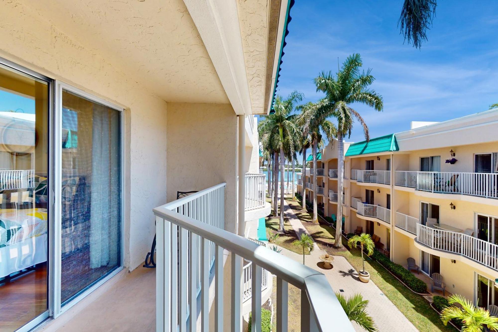 Apartamento The Palm Bay Club Unit 311 Cayo Siesta Exterior foto